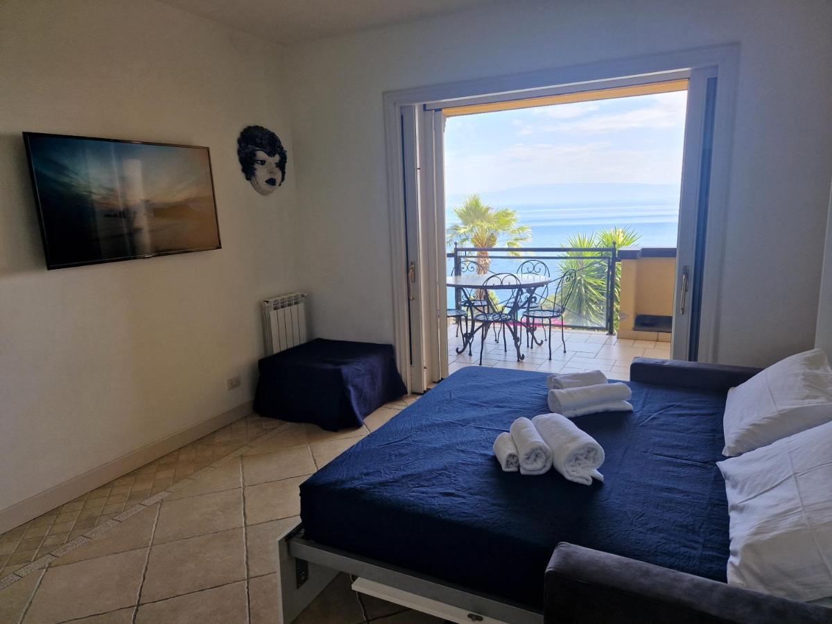 Taormina Bella Vista Apartment In Center With Pool By Taormina Holidays Buitenkant foto