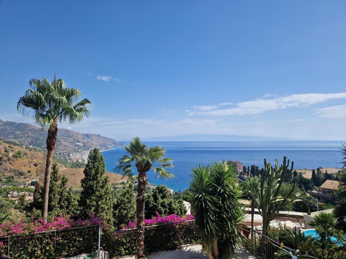 Taormina Bella Vista Apartment In Center With Pool By Taormina Holidays Buitenkant foto